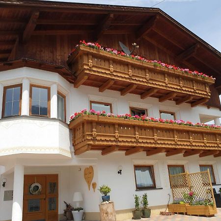 Haus Anna Ein Haus Mit Herz Fliess Bagian luar foto