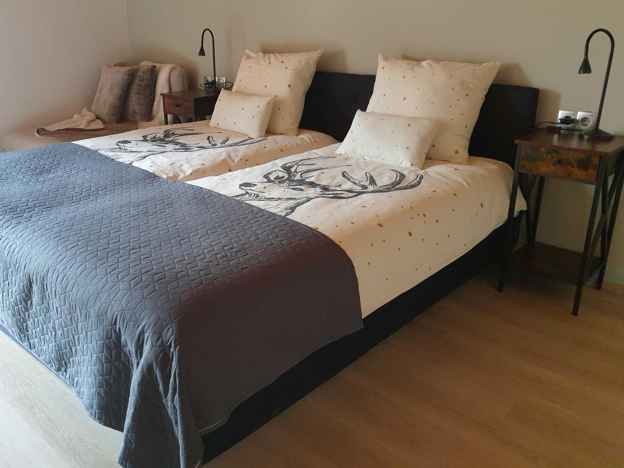 Haus Anna Ein Haus Mit Herz Fliess Ruang foto