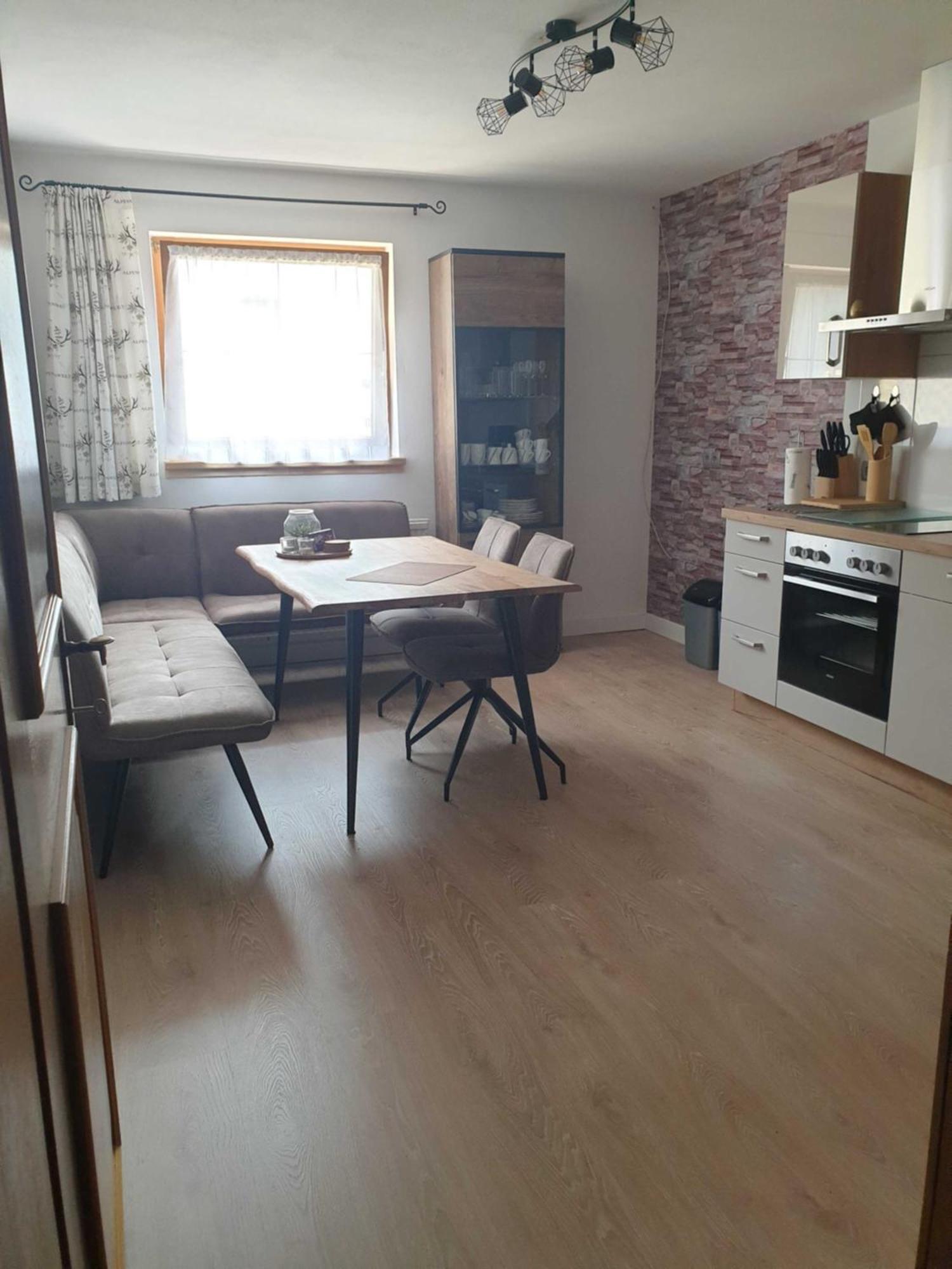 Haus Anna Ein Haus Mit Herz Fliess Ruang foto